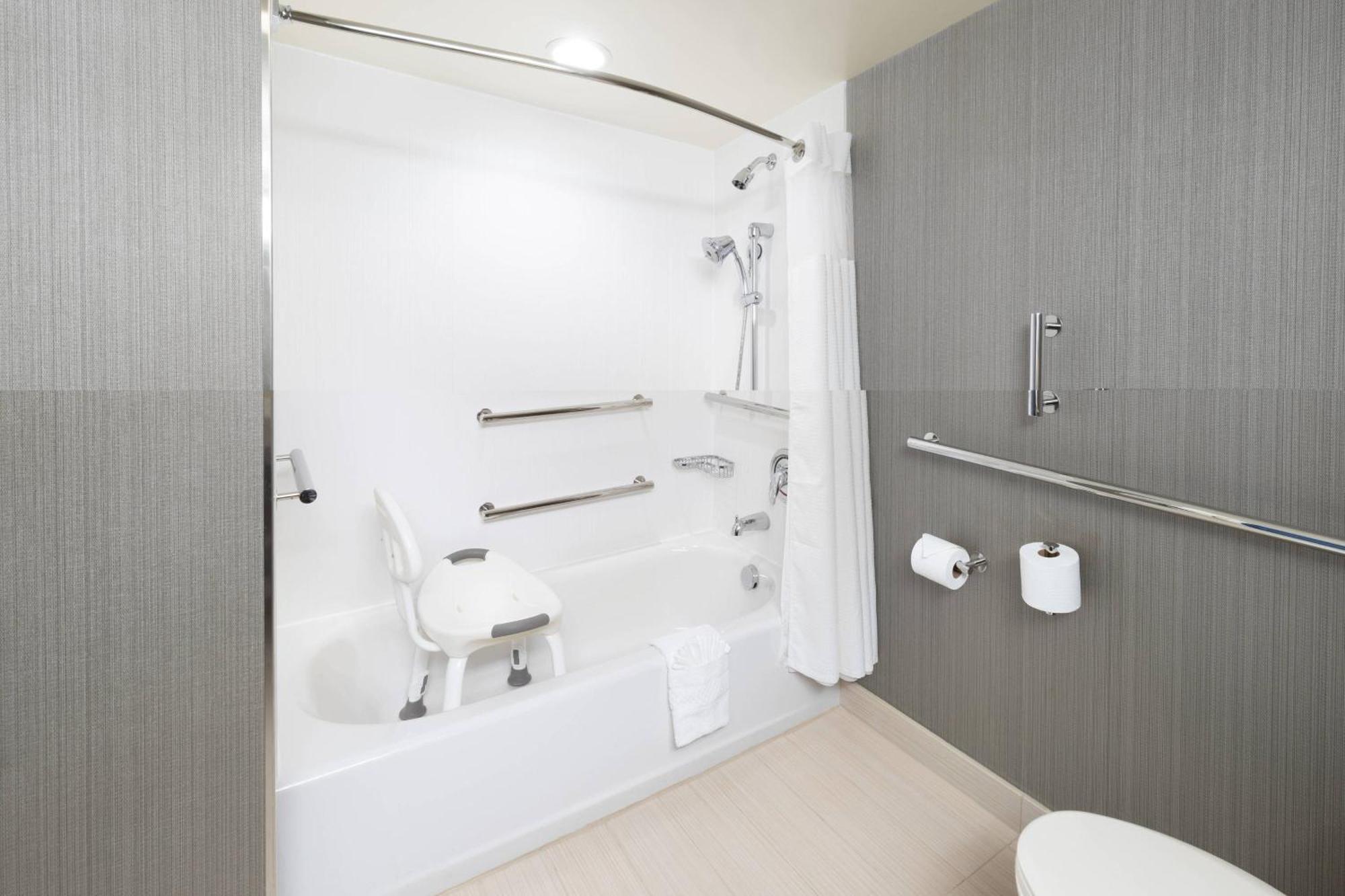 Courtyard By Marriott Боуи Экстерьер фото
