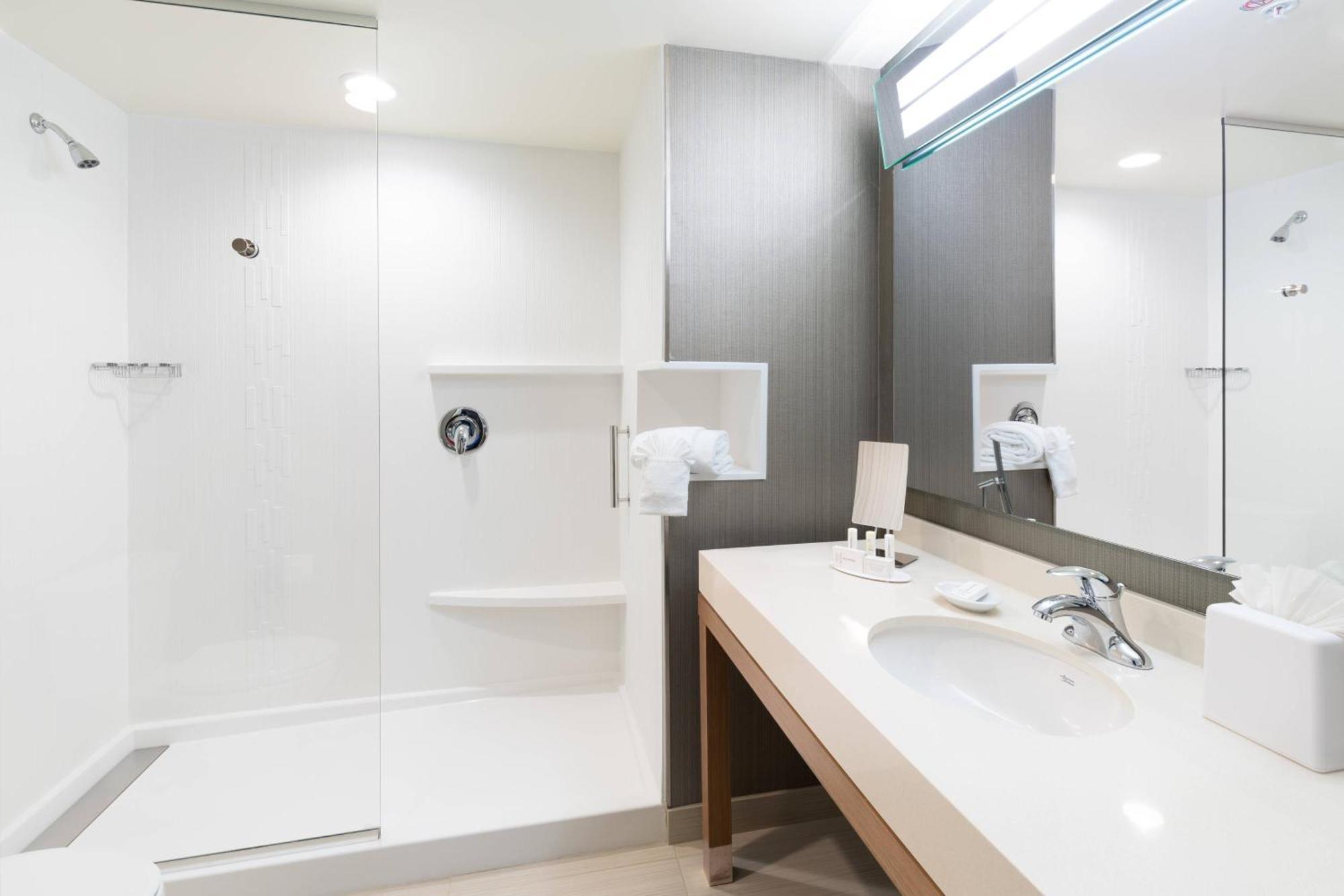 Courtyard By Marriott Боуи Экстерьер фото